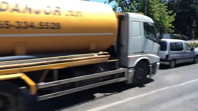 Бесконечно длинные клумбы в Турции смотреть онлайн