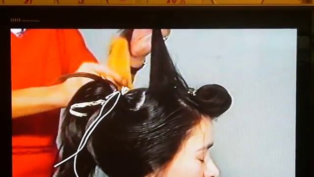 Making "wareshinobu" maiko-hairstyle смотреть онлайн