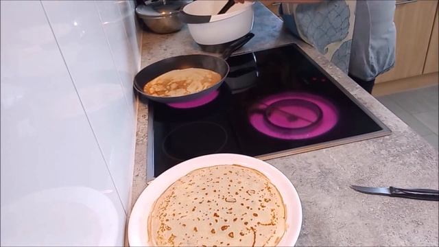 БЛИНЧИКИ с ТВОРОГОМ. НАЛИСТНИКИ с ТВОРОГОМ Очень вкусный и нежный вкус. смотреть онлайн