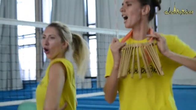 «Дружно тренеру поём!» С днём рождения, Александр Леонидович! смотреть онлайн