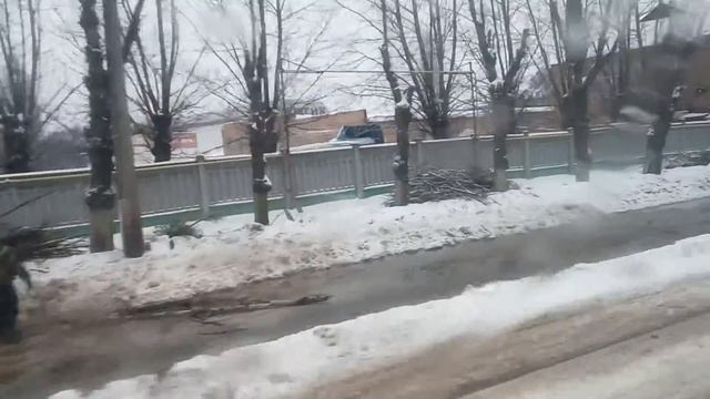 Путешествуйте с нами.Обрезка деревьев зимой Харьков Украина 2017 How to properly cut trees in winte смотреть онлайн