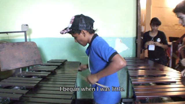 Génesis and the Infante family смотреть онлайн