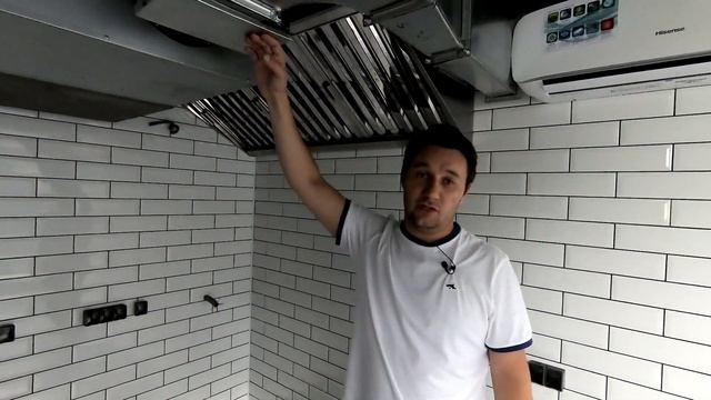 Морской контейнер переделали в киоск шаурмы / Шавелла в Туле / Мощная вентиляция смотреть онлайн