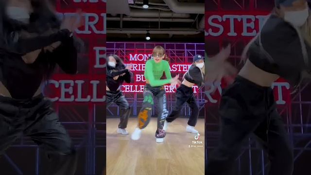LISA - 'MONEY' DANCE CHALLENGE смотреть онлайн