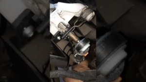 Поменял тросики кпп Рено Мастер 3