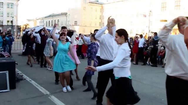 Всероссийская акция «Вальс Победы» в Чебоксарах смотреть онлайн