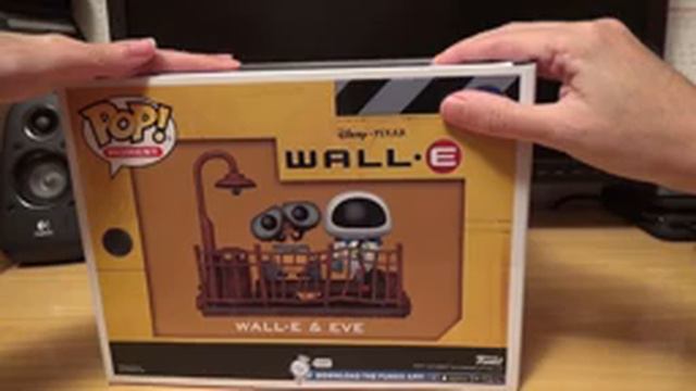 Abrimos Funko Pop de la colección Movie Moments de la película Wall E un momento romántico con EVA смотреть онлайн