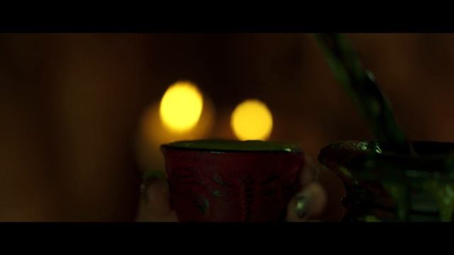 Капитан Барбосса узнаёт, что на Джека охотятся мертвецы. Пираты Карибского моря 5 смотреть онлайн