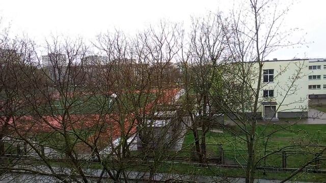 А у нас мокрый снег...