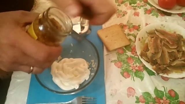 Бутерброды со шпротами, (свежими) смотреть онлайн