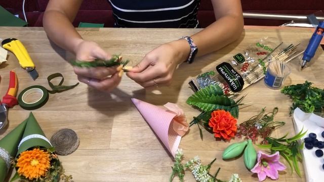 Букет-комплимент/Быстрый, легкий и бюджетный вариант букета в руку/Мыловарение/Своими руками смотреть онлайн