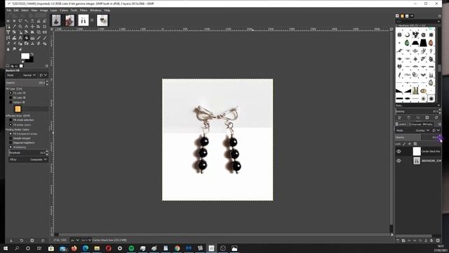 How I Whiten The Background In Jewellery Product Pictures Using GIMP 2.10.6
