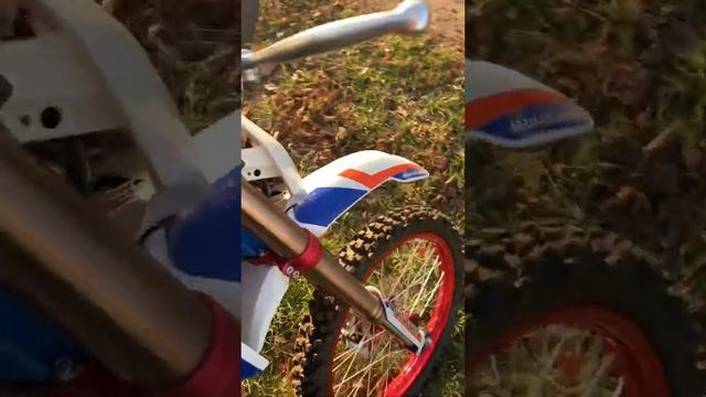 Видеообзор Мотоцикла MOTOLAND CRF 250 смотреть онлайн