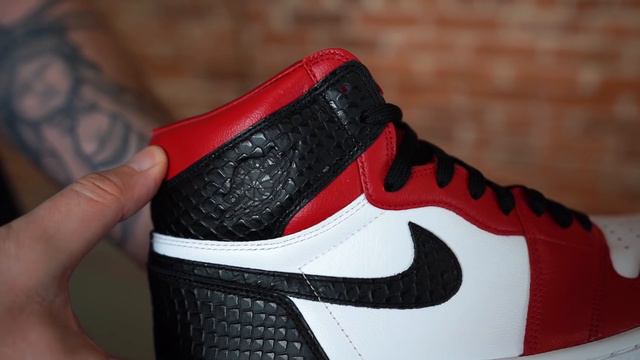DON'T BUY JORDAN 1 SATIN RED SNEAKERS WITHOUT WATCHING THIS! (Early In Hand Review) смотреть онлайн