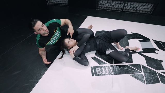 Выход в обратный треугольник из straight jacket смотреть онлайн