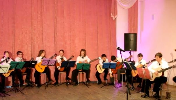 Отчётный концерт ансамбля гитаристов. ДК "Нева". 21 мая 2023 г. смотреть онлайн