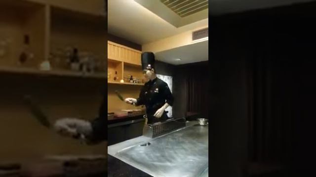Chef Tui play with Eggs смотреть онлайн