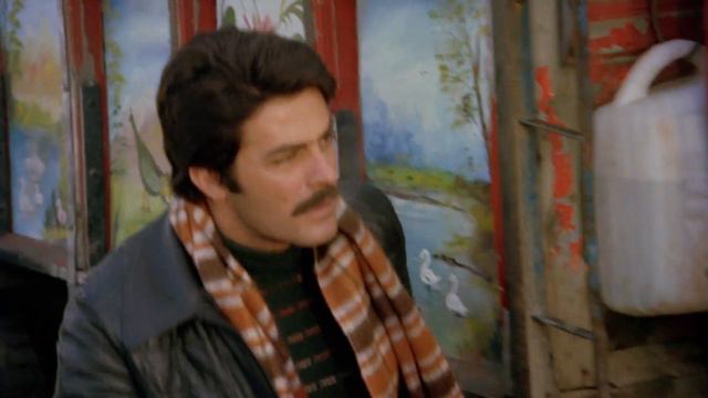 Selvi Boylum Al Yazmalım Türk Filmi | İlyas, Asya'nın Görücüye Çıkmasına Sinirleniyor!