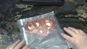 Стейк, средней прожарки. Сувид. Medium ribeye steak. Sous vide.