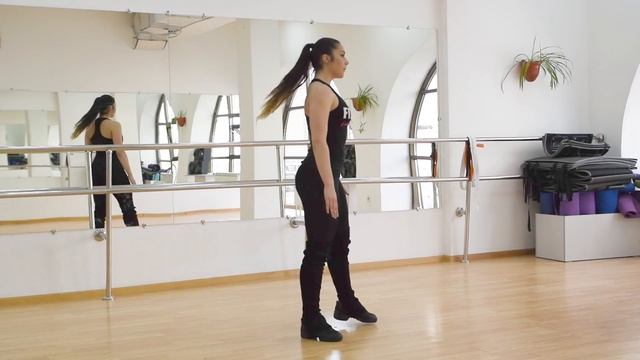 Выпад + мах вперед смотреть онлайн