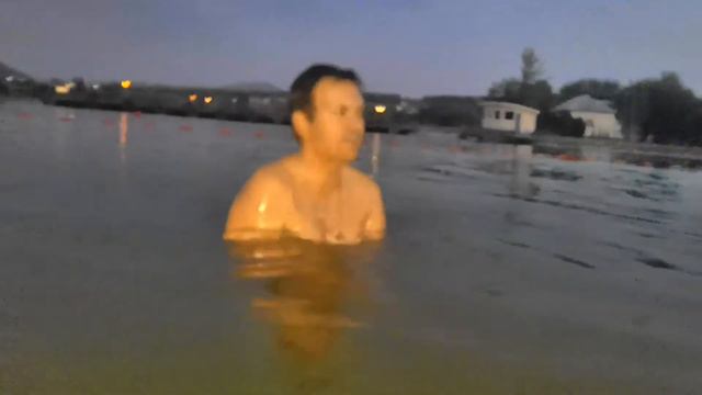 Купание на Новопятигорском озере 6 июля 2020