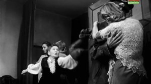 Мастацкі фільм "Луной был полон сад"