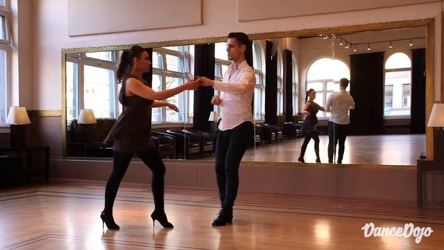 Salsa Turns and Spins for Beginners: Outside Turn On1 | TheDanceDojo.com смотреть онлайн