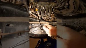 Замена шётки генератора Рено Дастер 2015 года объём 2.0 без снятия генератора,