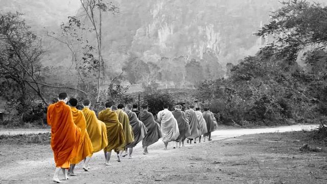 Buddhist Meditation Music: Buddhist Thai Monks Chanting For Meditation & Healing