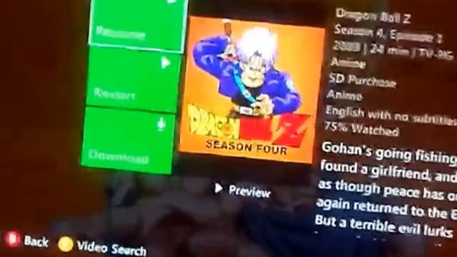 Checking out the new Xbox dashboard смотреть онлайн