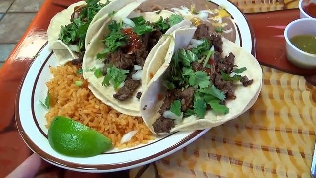 #500 США Аляска Анкоридж Крема Эсте Лаудер Каминная полка Рикардо о своем острове