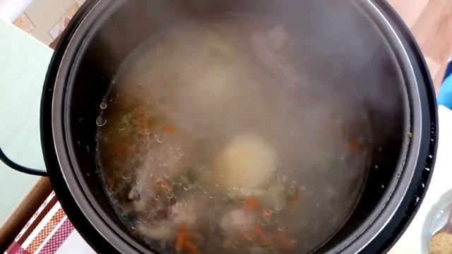 ?ВКУСНЫЙ КУРИНЫЙ СУПЧИК С РИСОМ В МУЛЬТИВАРКЕ. смотреть онлайн