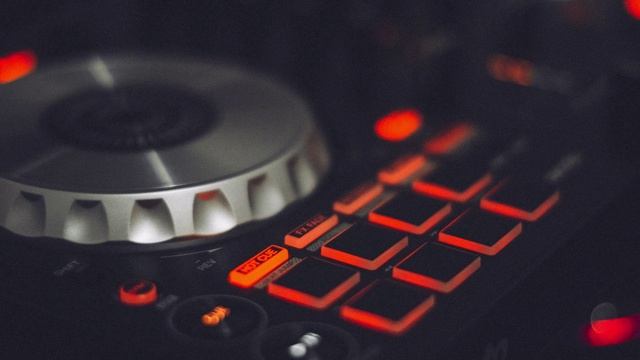 музыка ЮГ - Дай Мне Еще Один Шанс... смотреть онлайн