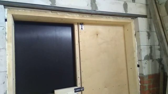 Теплые ворота в мастерской. Собственной конструкции смотреть онлайн