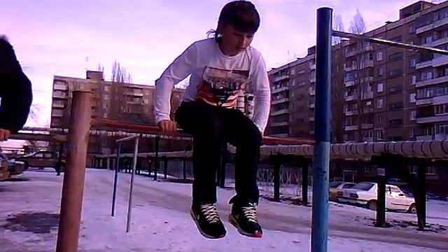 Смертник на турнике смотреть онлайн