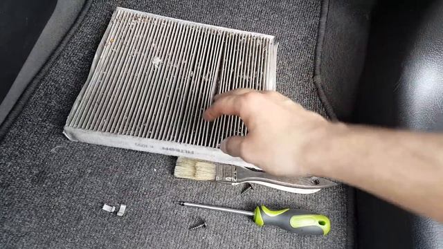 Dlaczego śmierdzi Z Klimatyzacji I Parują Szyby W Samochodzie - PROSTE I LOGICZNIE | ForumWiedzy