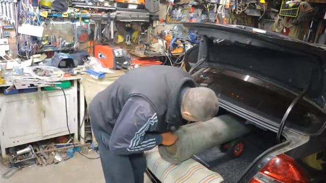 Как легко погрузить--выгрузить баллон углекислоты, аргона, кислорода в легковой автомобиль