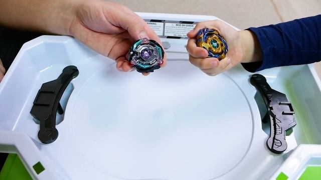 BeyBlade Burst Супер Игра Satomb S3 VS Roktavor R3 Valtryek V3 Fafnir F3 БейБлейд Берст смотреть онлайн