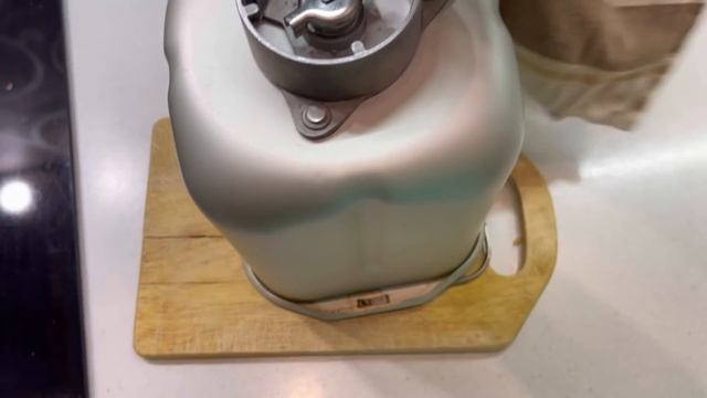 РАЗБИРАЕМ ЁЛКУ /мама СЛОМАЛА ЕГО.../ Играю в Геншин , едим пиццу кекс в хлебопечке / Наша маша влог смотреть онлайн