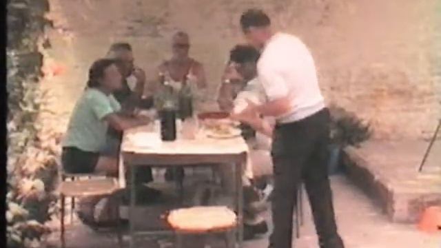 1 giardino denis , renato, vidoc, mario fiocco, gino, carlesco 1.WMV смотреть онлайн