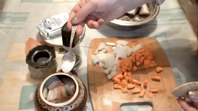 Обалденный МИНТАЙ в горшочке и в духовке ну очень вкусно! смотреть онлайн