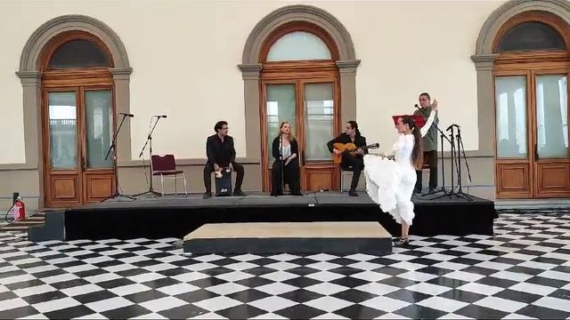Baile por Guajira, Castillo de Chapultepec смотреть онлайн
