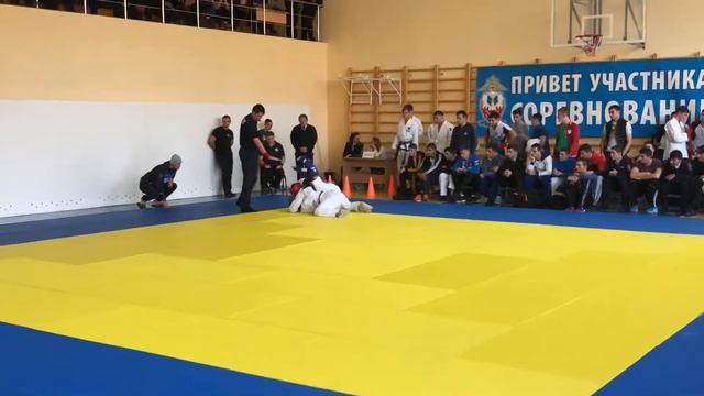 Артур Хугаев, 70 кг. Чемпионат КрУ МВД РФ по рукопашному бою 2018 смотреть онлайн