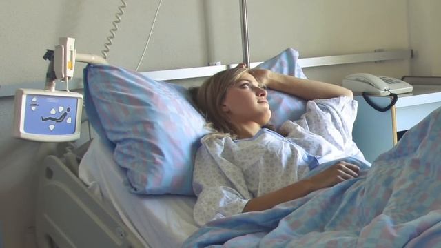 «Скоро эта курица подохнет, тогда ко мне переедешь» - говорил муж любовнице, но его ждал сюрприз. смотреть онлайн