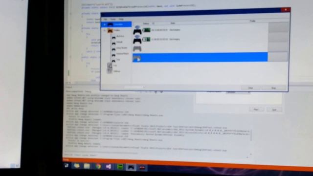 Dualshock 4 controller paired with PC using DS4Windows смотреть онлайн