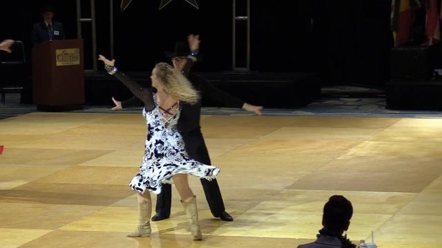 Nightclub 2-Step - UCWDC Worlds 2022 - Pro-Am смотреть онлайн