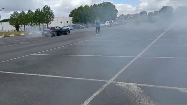 BMW Z4 Burnout and Drift!!!! смотреть онлайн
