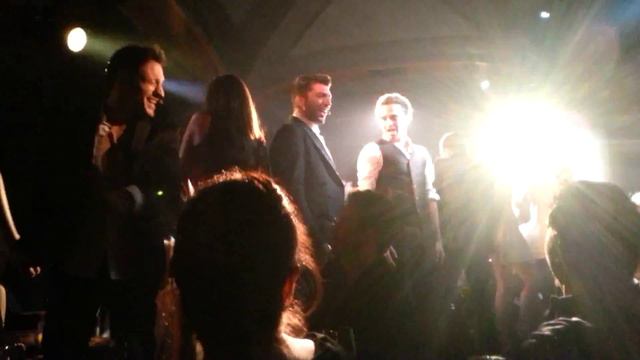 FTR Baz Luhrmann: A Little Party Never Killed Nobody / Young Hearts Run Free смотреть онлайн