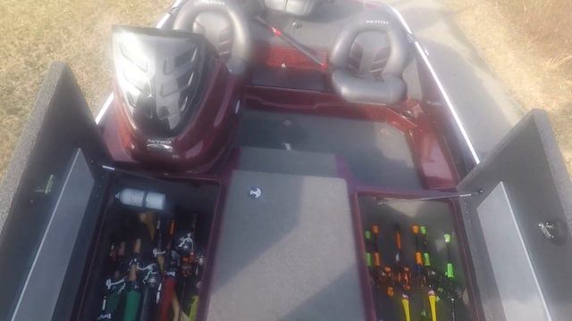 BOAT REVIEW- Nitro Z17 смотреть онлайн