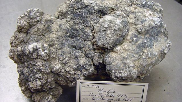 Howlite for Calming and Sleep Aid as Pink Noise Audio смотреть онлайн
